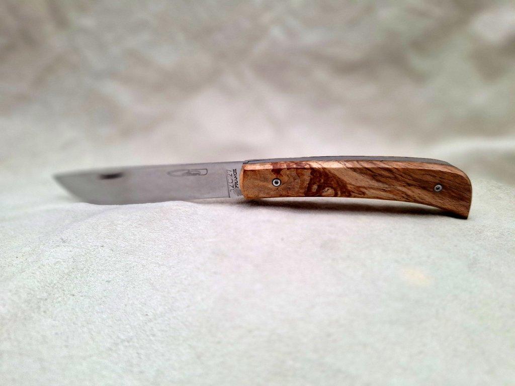 photo d'un couteau artisanal