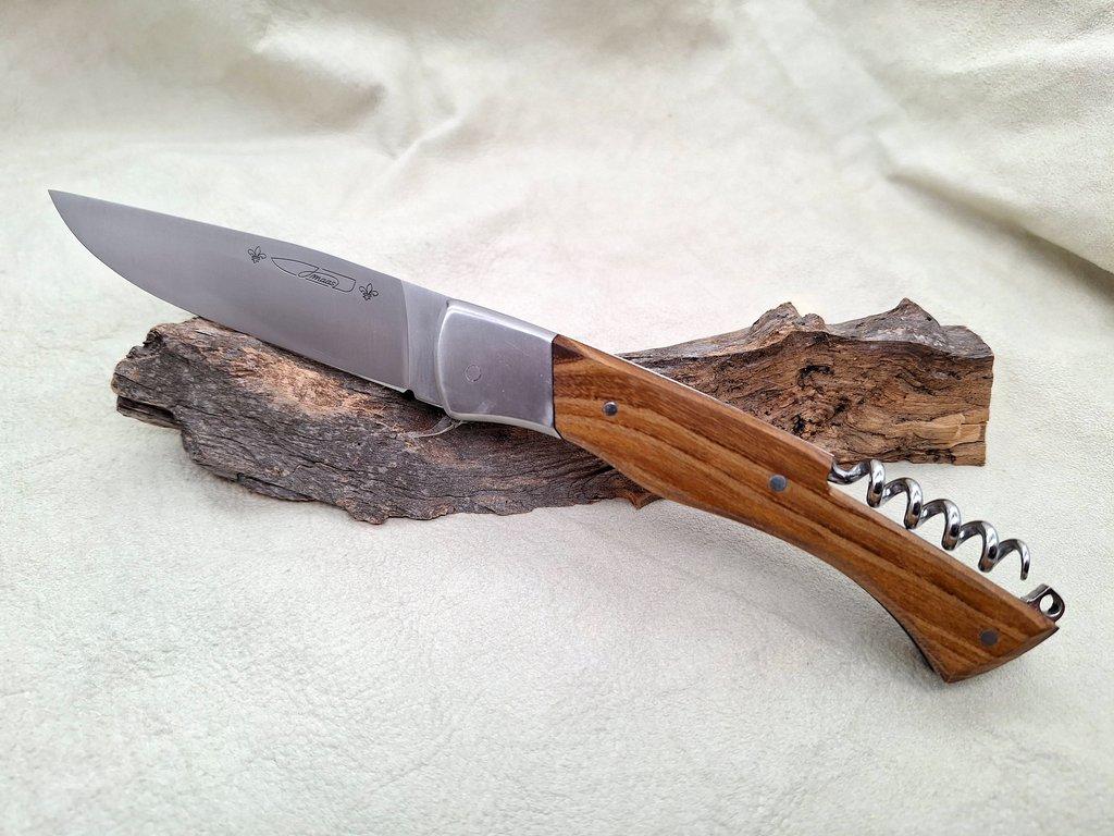 photo d'un couteau artisanal