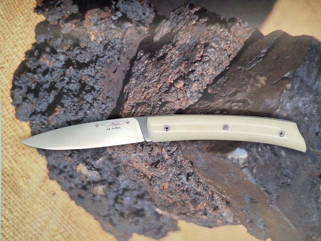 photo d'un couteau artisanal